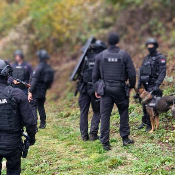 Policija, vojska i Žandarmerija Srbije i Crne Gore i dalje traže Balijagića