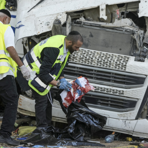 Autobus se survao u klisuru: Najmanje 36 ljudi poginulo FOTO