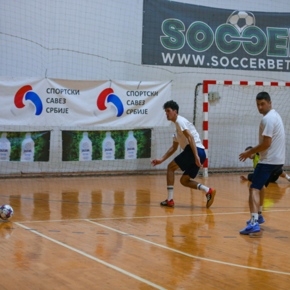 Nastavljeno takmičenje u amaterskom futsalu