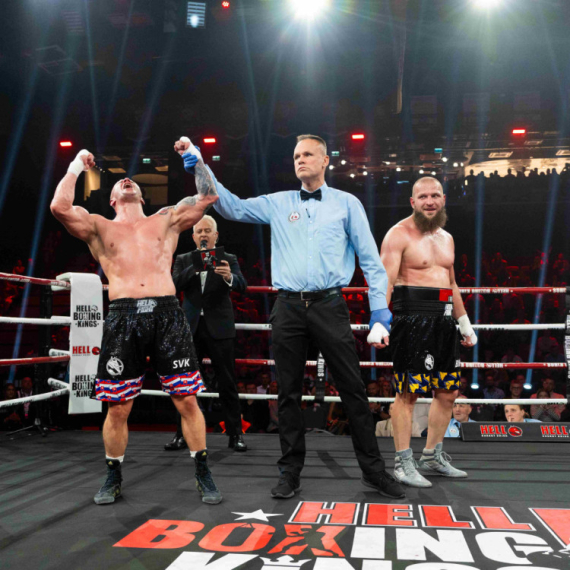 Gromoglasna podrška publike – Hell Boxing Kings turnir debituje sa nokautima i pobedama poznatih