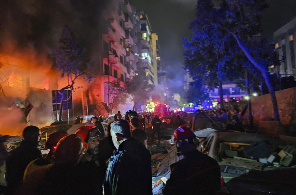 Žestok udar na centar grada: Panika, sve gori FOTO/VIDEO