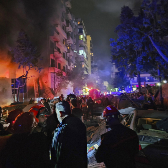 Žestok udar na centar grada: Panika, sve gori FOTO/VIDEO