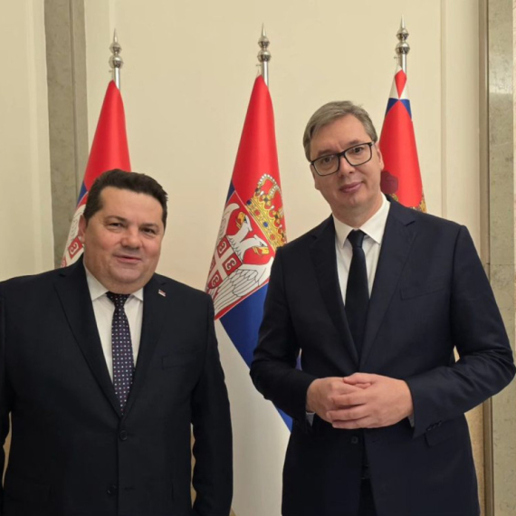 Vučić sa Stevandićem: Veća posvećenost očuvanju nacionalnog identiteta i vrednosti