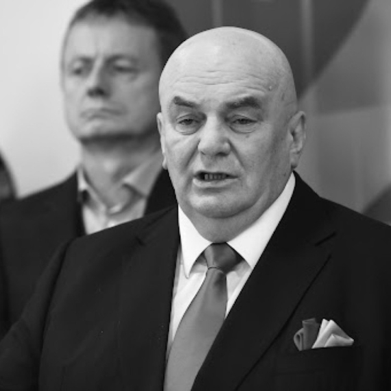 Preminuo Dragan Marković Palma