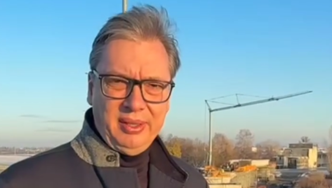 Vučić: Nastavljamo da gradimo i borimo se za zemlju koju volimo više od svega VIDEO