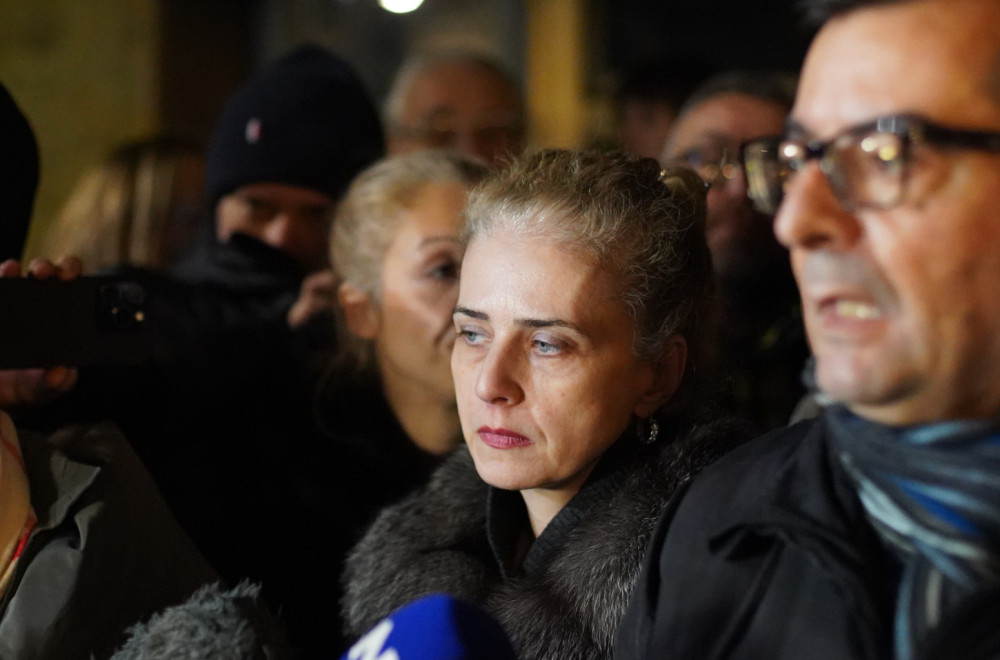 Đilasova profesorka koja je naterala decu da izađu na proteste opozicije, danas predvodi protest FOTO