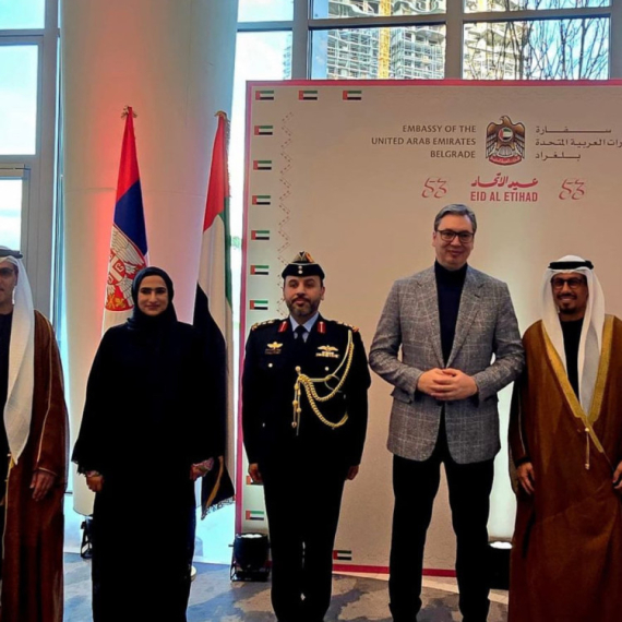 Vučić na prijemu povodom Nacionalnog dana UAE: "Veliki prijatelj i pouzdan partner" FOTO