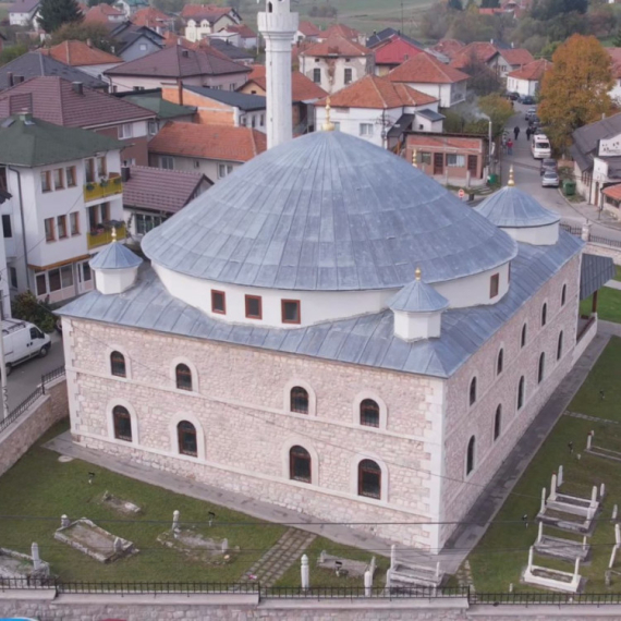 Ovo je jedina carska dzamija u Srbiji: Izgrađena je od belog kamena, a specifična po veličini FOTO