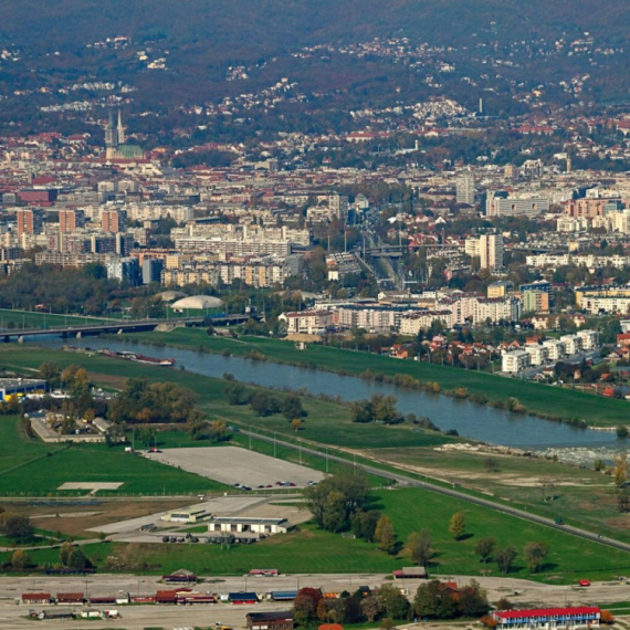 Hrvati ruše most i grade novi, i nikom ništa; Oni nemaju Mariniku i Savu koji rade za "sponzore" FOTO