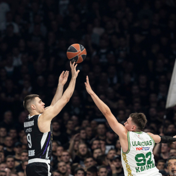 UŽIVO Partizan nastavlja da prima trojke – Žalgiris preokrenuo!