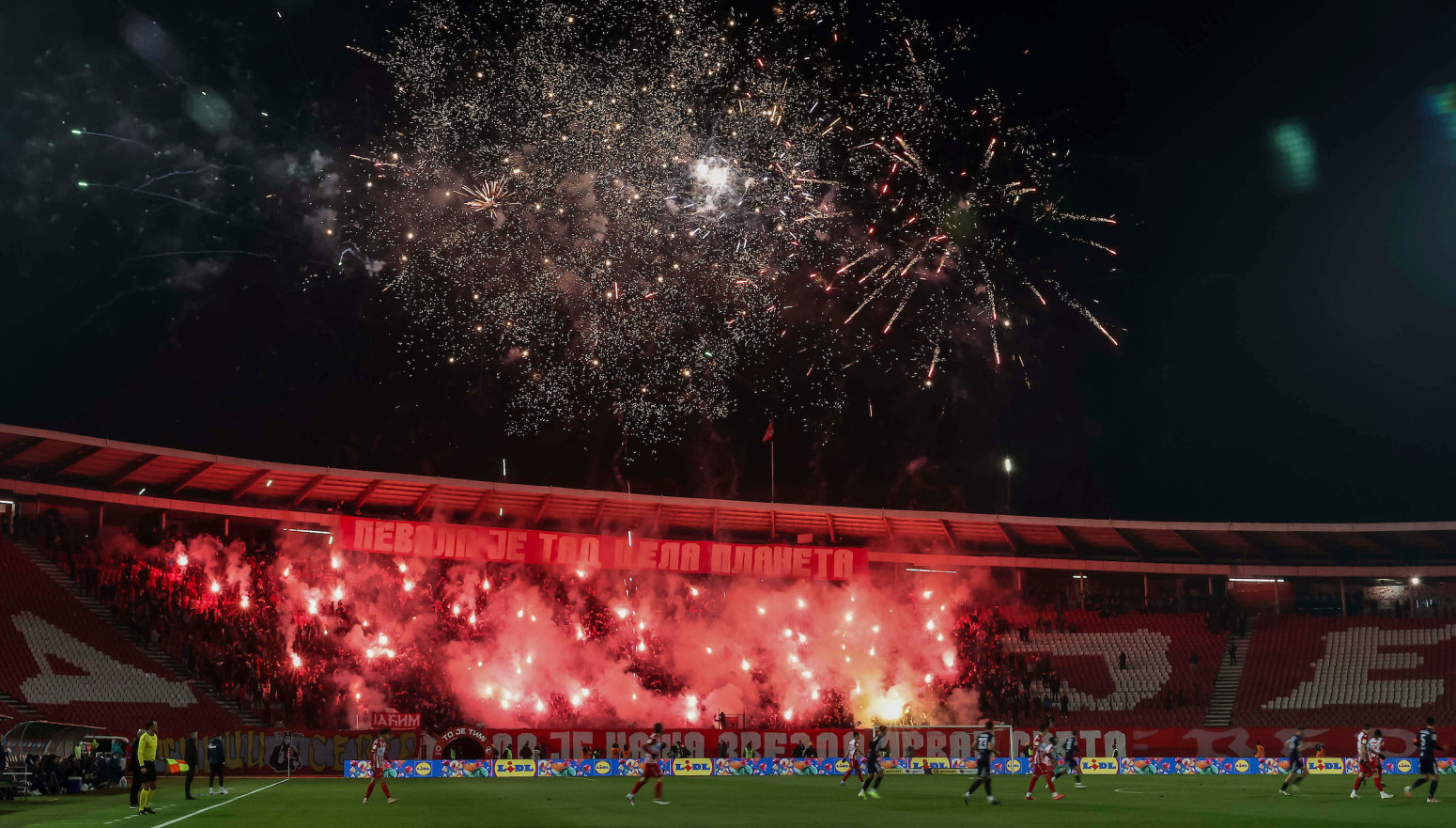 Vatromet na tribinama i terenu: Godišnjica Tokija i poruka za Šestića FOTO