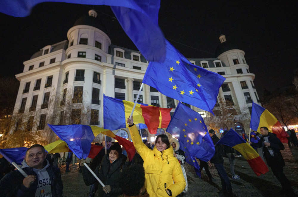 Naoružani krenuli u Bukurešt: Protest zbog poništenih izbora