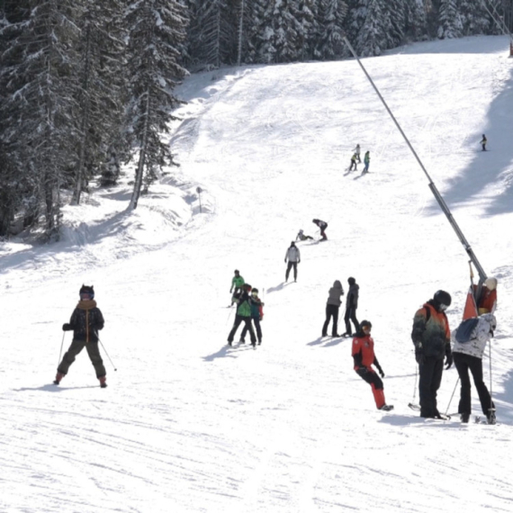 Region se "sjatio": Strani turisti pohrlili na Kopaonik VIDEO