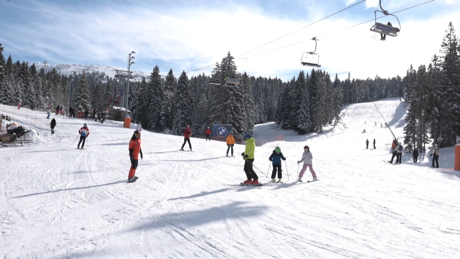 Region se sjatio: Strani turisti pohrlili na Kopaonik VIDEO