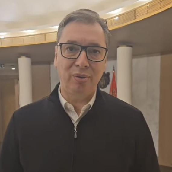 Vučić poslao jasnu poruku mladima i svim građanima: "Srbija, ujedinjena, može sve" VIDEO