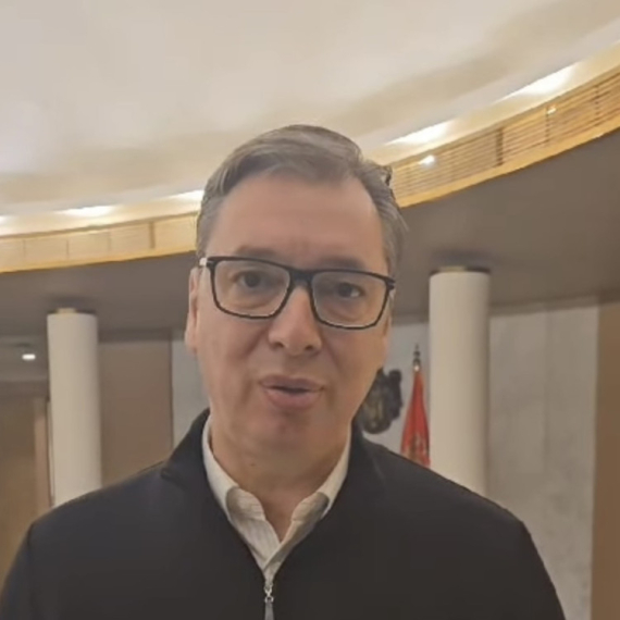 Vučić poslao poruku mladima i svim građanima: "Srbija, ujedinjena, može sve" VIDEO