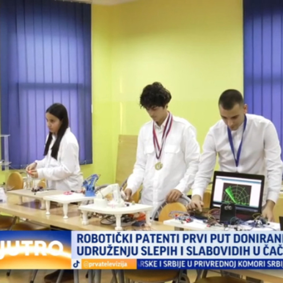 Robotički patent doniran Udruženju slepih i slabovidih u Čačku VIDEO