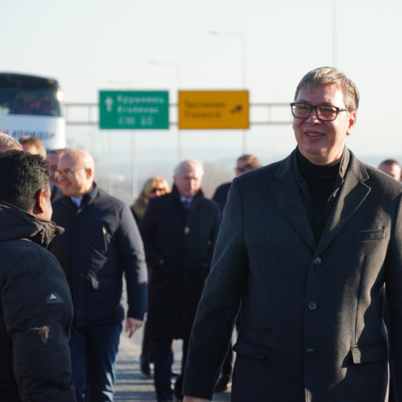 Vučić otvorio deonicu auto-puta: "Od Kruševca do Vrnjačke Banje za 15 minuta" FOTO