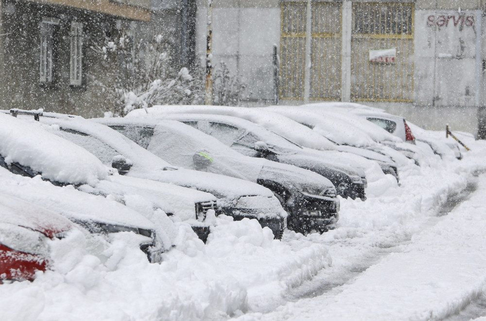 Veliki problemi i u regionu; 200.000 ljudi bez struje