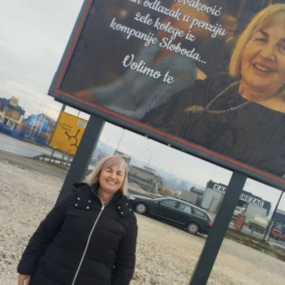 Radila je 45 godina u Slobodi: Snežana zaslužila nesvakidašnji ispraćaj u penziju FOTO