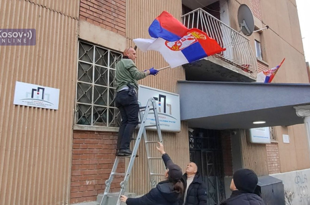 Novi napad Aljbina Kurtija: Isterali zaposlene na ulicu FOTO