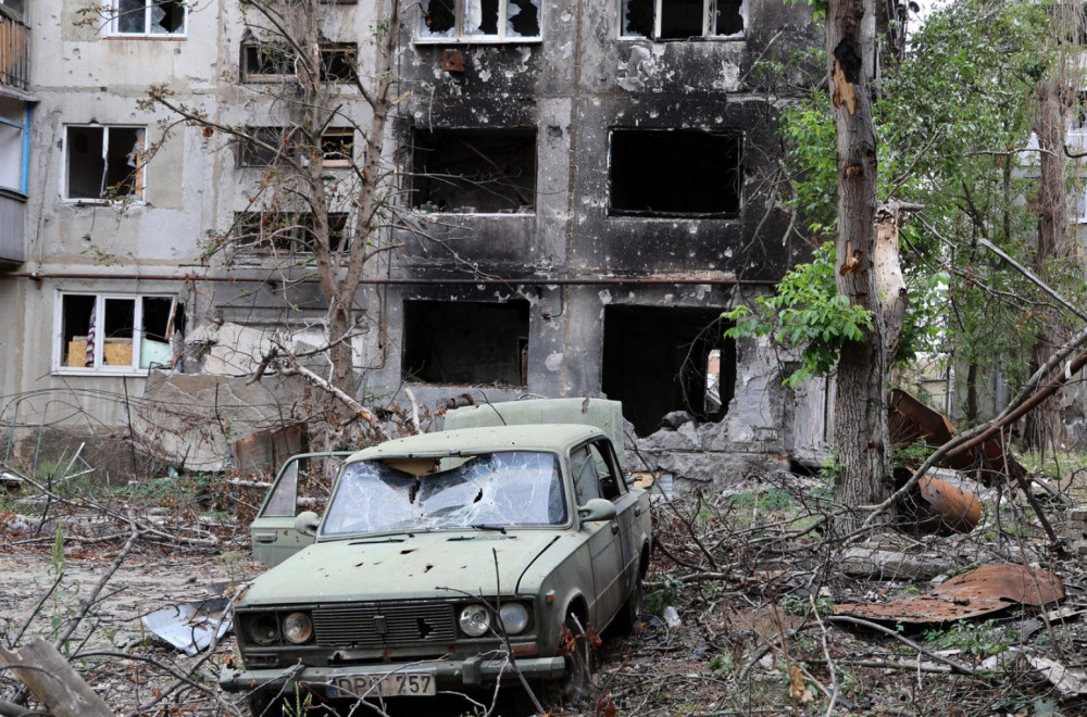 Rusi u očaju: Da li ovo "Lada" jurca u stilu "Med Maksa"? VIDEO