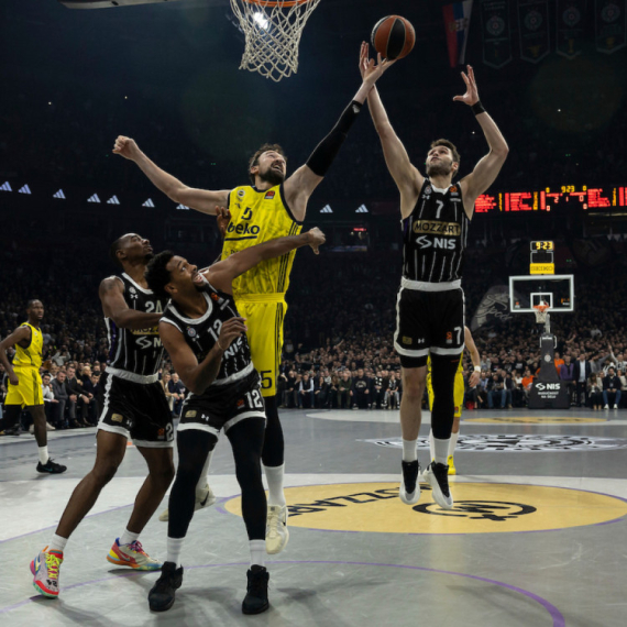 Majk probudio Partizan, Vašington dotukao Fenerbahče!