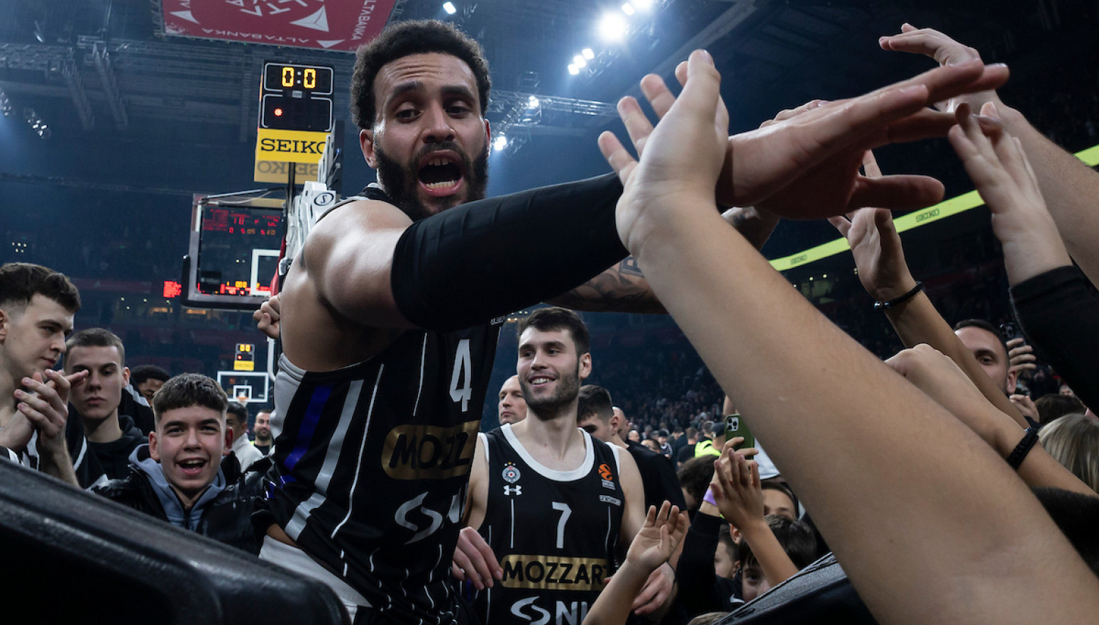 Vašington preslišao Fener, Partizan prekinuo crni niz; Šarunasov asistent nasmejao sve