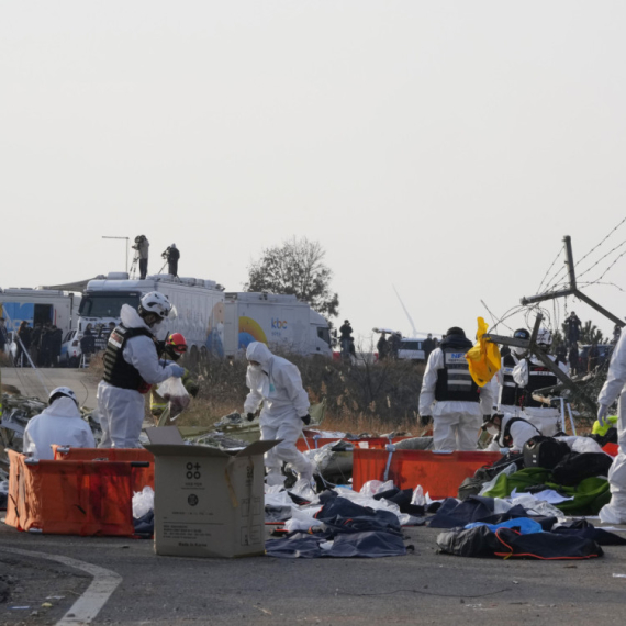 Šta je uzrok avionske nesreće? Moguća dva scenarija; Poslednja poruka putnika otkrila važan detalj FOTO/VIDEO