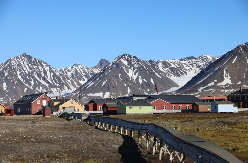 Svalbard je mesto koje će vas naterati da zavolite zimu: Magična svetlost ostaviće svakoga bez daha