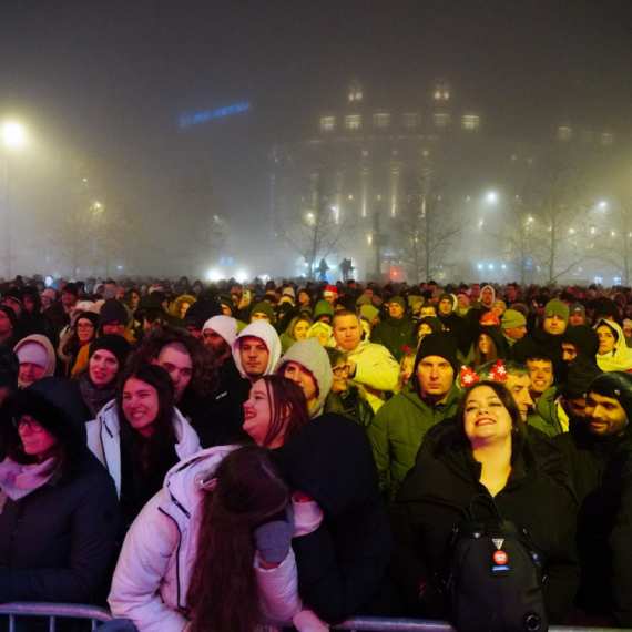 Praznična groznica trese prestonicu – građani Srbije dočekali Novu godinu FOTO/VIDEO