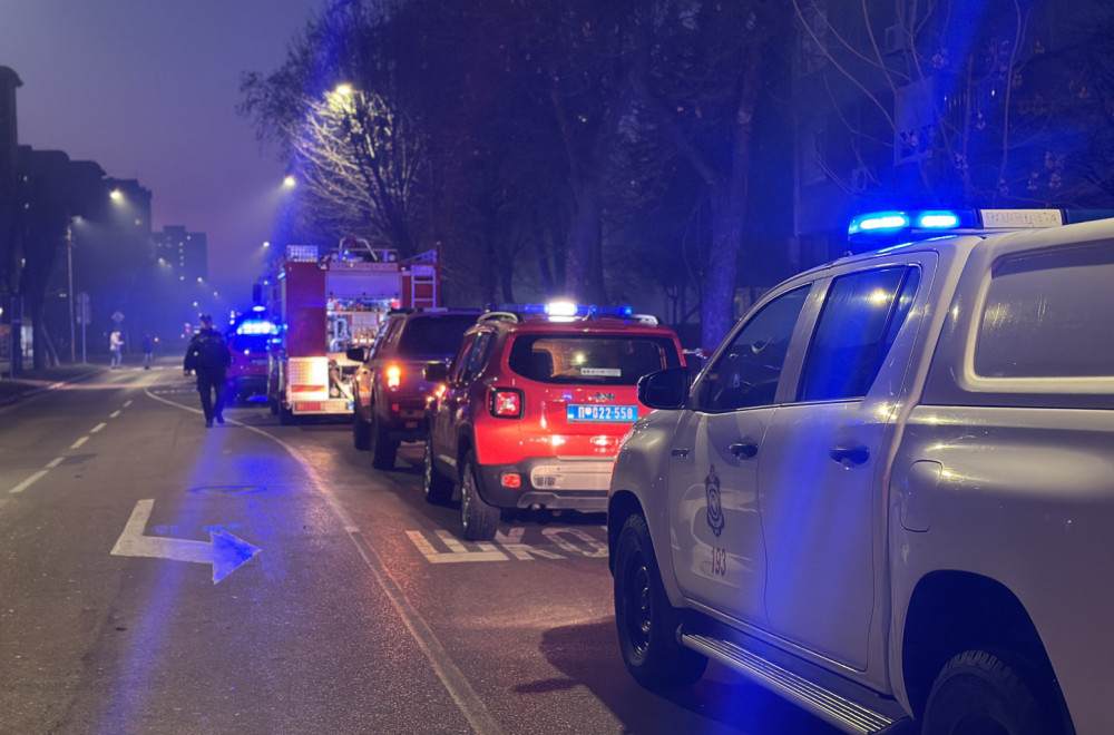 Veliki požar u centru grada: Četiri osobe su prevezene u bolnicu FOTO/VIDEO