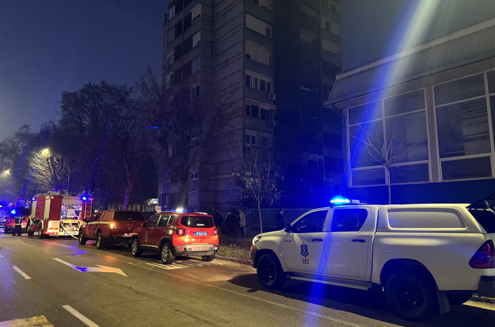 Veliki požar u centru grada: Četiri osobe su prevezene u bolnicu FOTO/VIDEO