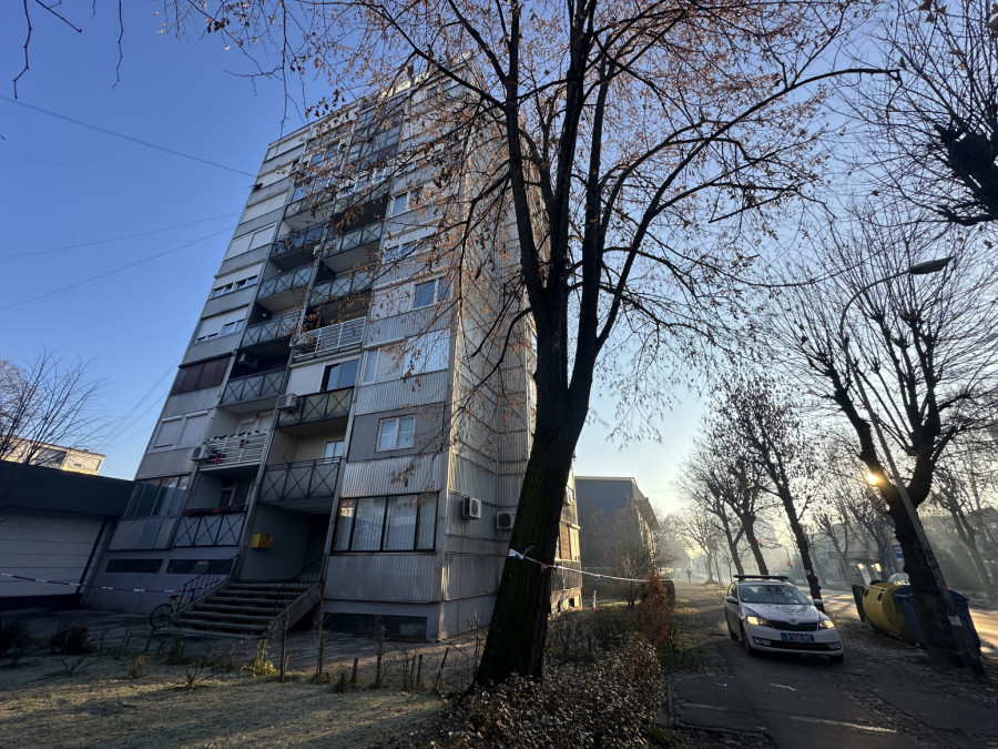 Policija radi uviđaj na mestu ogromnog požara u Čačku: Jedno lice uhapšeno, drugo na psihijatriji FOTO