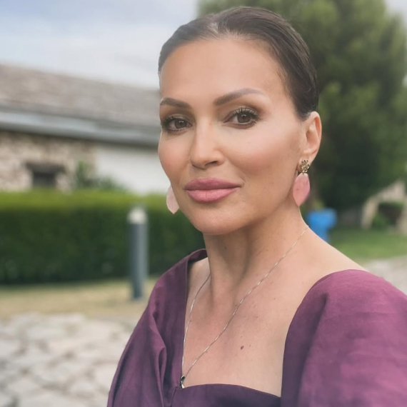 "Prelepa, prirodna, bila i ostala": Nina Badrić pre 26 godina – pogledajte je FOTO