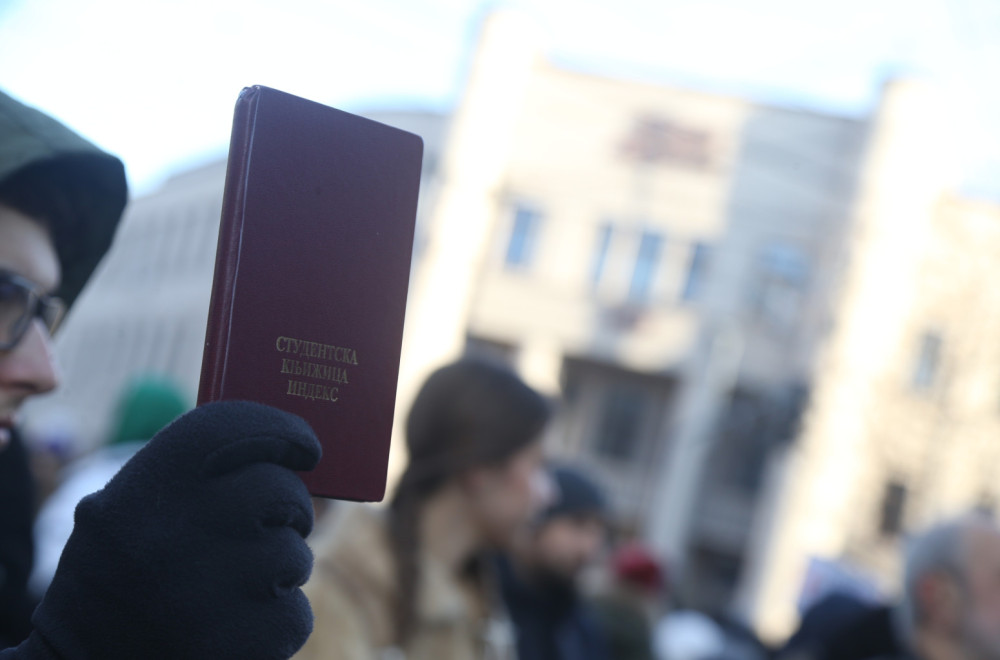 Ko sada laže? Milivojević priznao da su protesti politički – studenti ga demantovali VIDEO