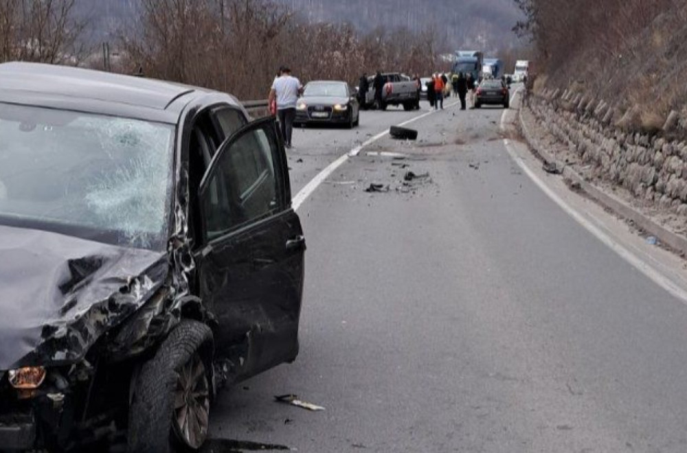 Težak udes na Ibarskoj magistrali, sve je blokirano FOTO