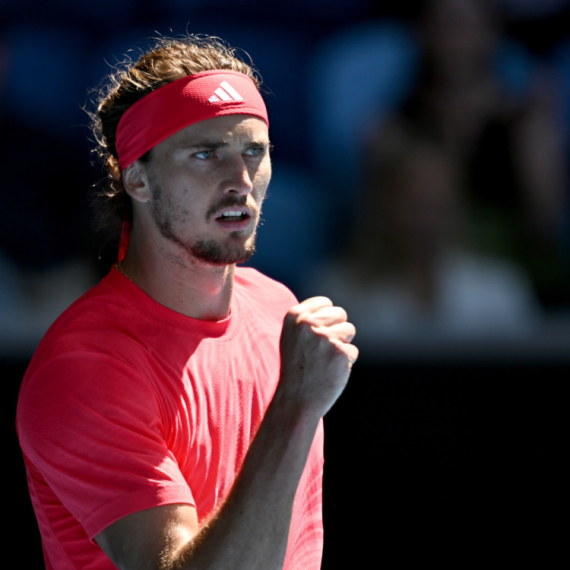 Zverev rutinski do osmine finala Australijan opena