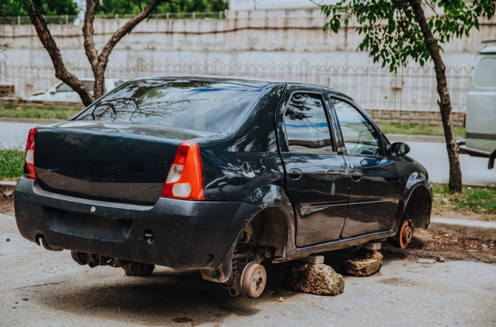 Beograđani besni: Ostavili automobile na parkingu, a onda im se desilo ovo FOTO