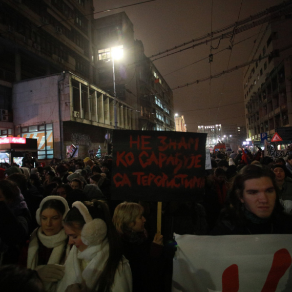 Jezive pretnje na protestu: "Ubićemo Vučića"; Brnabić: Konačno – suština programa  VIDEO