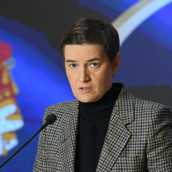 Brnabić: Ne mogu da pobede Vučića radom i rezultatima, pa bi da ga ubiju VIDEO