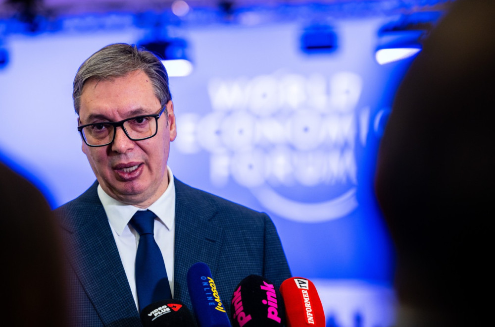 Vučić iz Davosa: "U Srbiju dovodimo najmanje desetak fabrika"; "Banke prihvatile da daju kredite za mlade"