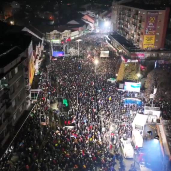 Neverovatan snimak iz vazduha; Pogledajte kako izgleda istorijski skup u Jagodini VIDEO