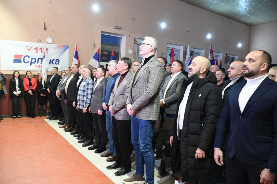 Predizborni miting Srpske liste u Lešku: Srbija zove, 9. februara svi kao jedan FOTO