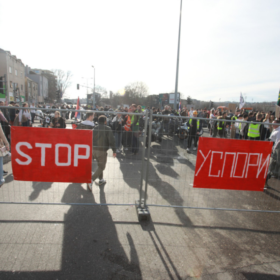 Isplivao audio-snimak koordinatora protesta na Autokomandi: "J***m ti 24 sata blokade" VIDEO