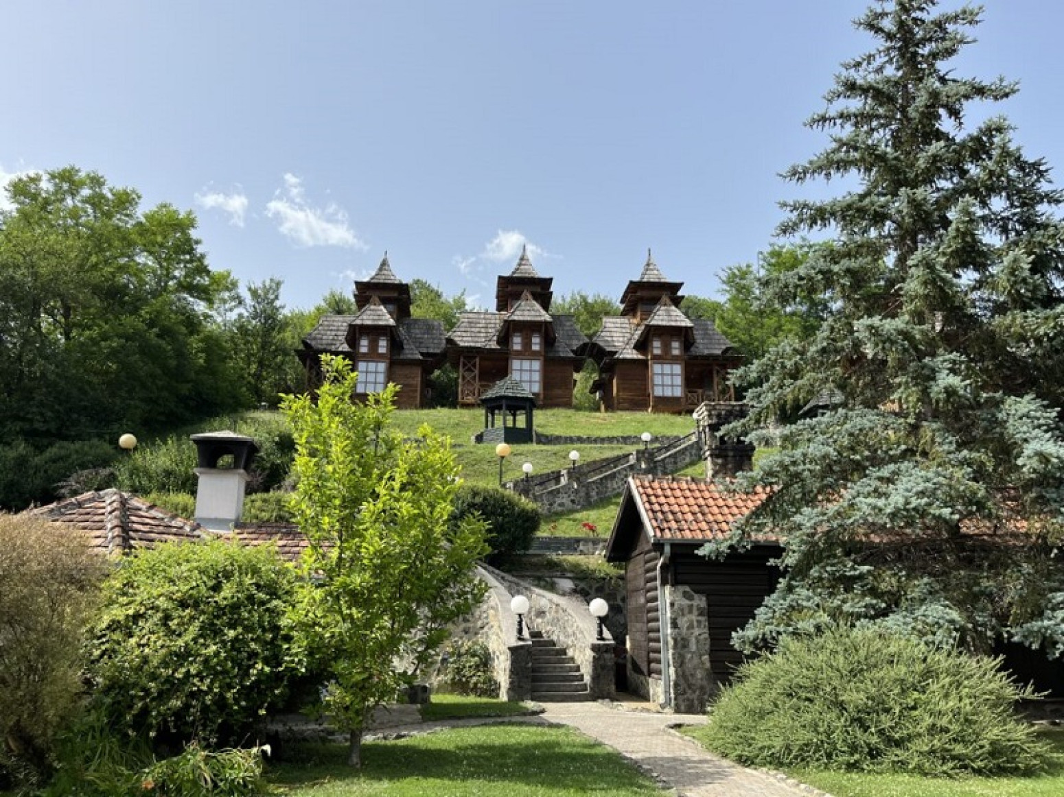 Najpopularnija pruga na Balkanu slavi 100. rođendan: Šarganska osmica je čudo i neverovatna atrakcija FOTO