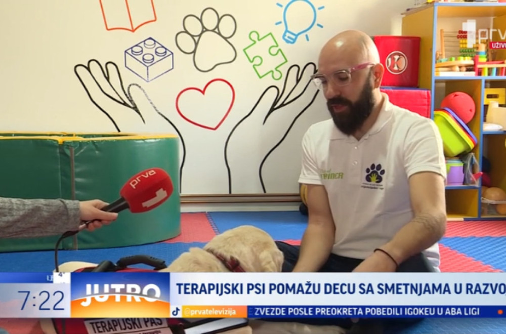 Terapijski psi pomažu deci sa smetnjama u razvoju VIDEO