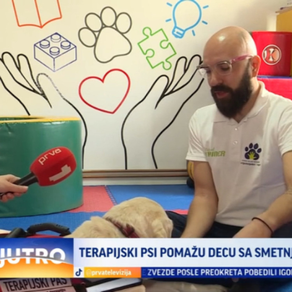 Terapijski psi pomažu deci sa smetnjama u razvoju VIDEO