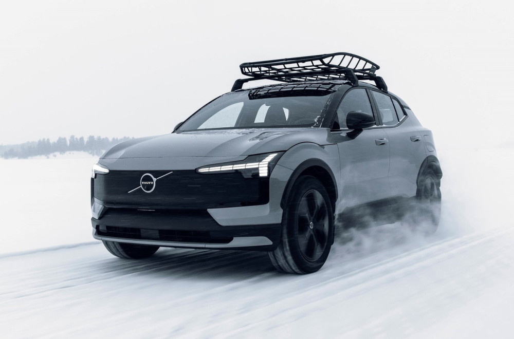 Volvo za vikend avanturiste: Predstavljen EX30 Cross Country FOTO