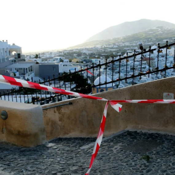 Jak zemljotres kod Santorinija FOTO